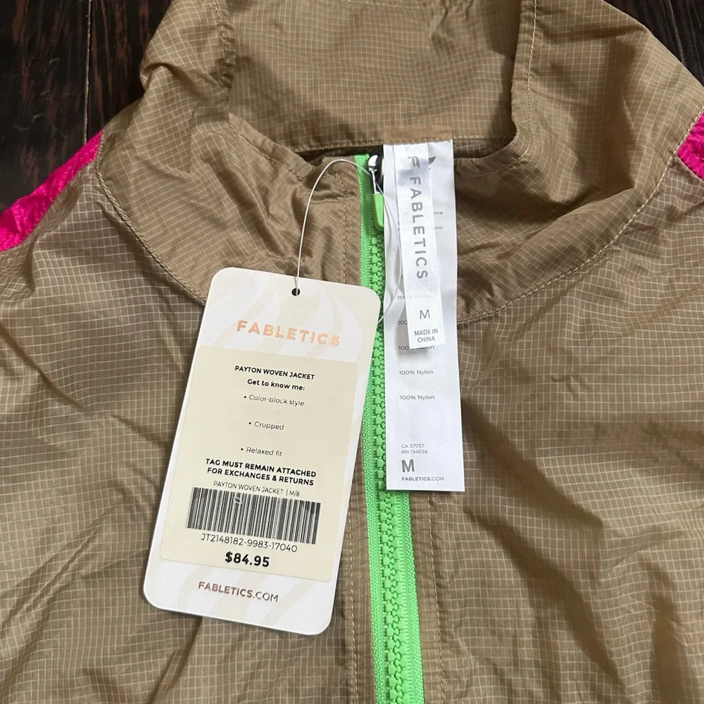 HOST PICK 💕 NWT Fabletics windbreaker - Picture 3 of 4